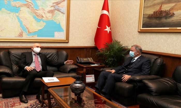 Bakan Akar, Çek Cumhuriyeti Büyükelçisi Vacek’i Kabul Etti