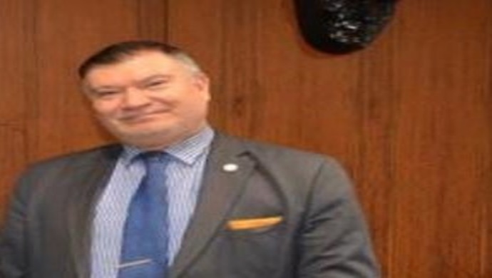 EMEKLİ BÜROKRAT SADIK KÜKRER’ DEN 30 AİLEYE GIDA YARDIMI