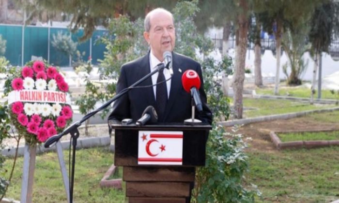 Cumhurbaşkanı Ersin Tatar, Kumsal şehitlerini anma törenine katıldı “Yüreğimizdeki acı hâlâ devam ediyor”