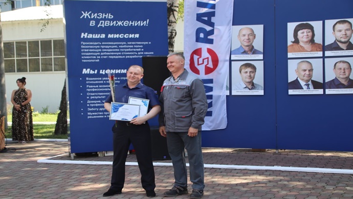 В Саранске накануне Дня металлурга единороссы посетили ведущие металлургические предприятия региона