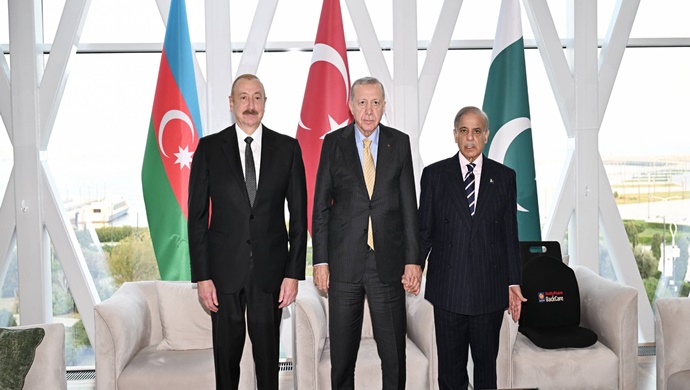 President of Azerbaijan, President of Türkiye and Prime Minister of Pakistan held trilateral meeting